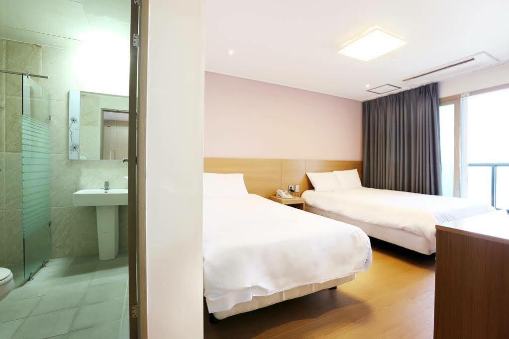 Sims Hotel Τζέτζου Εξωτερικό φωτογραφία